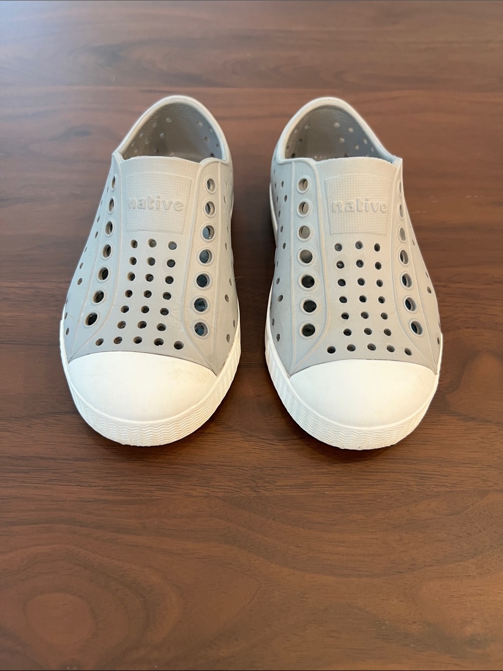 Native Kids Shoes in Light Gray and White
